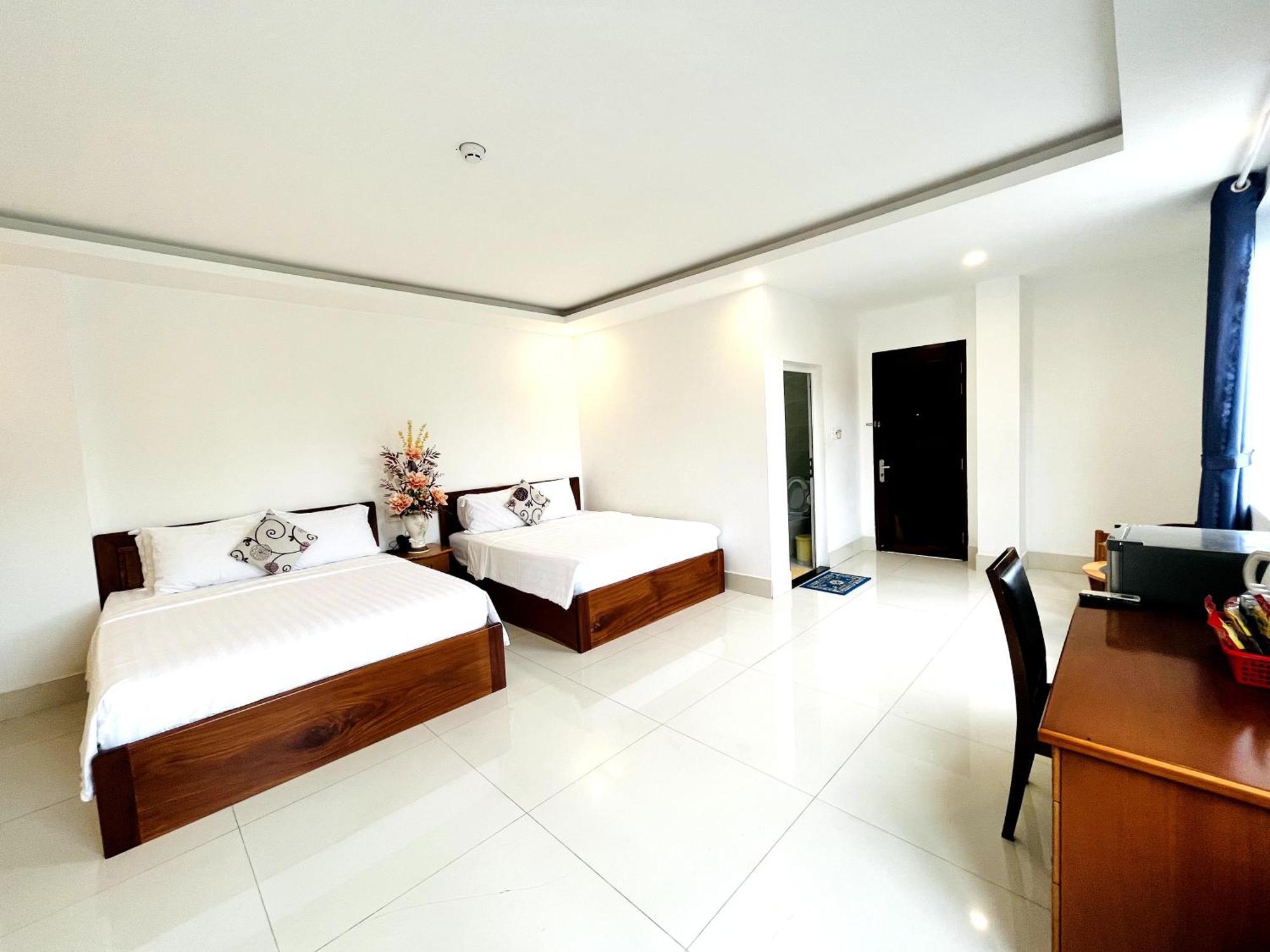 Palace Boutique Hotel Rach Gia Exterior photo