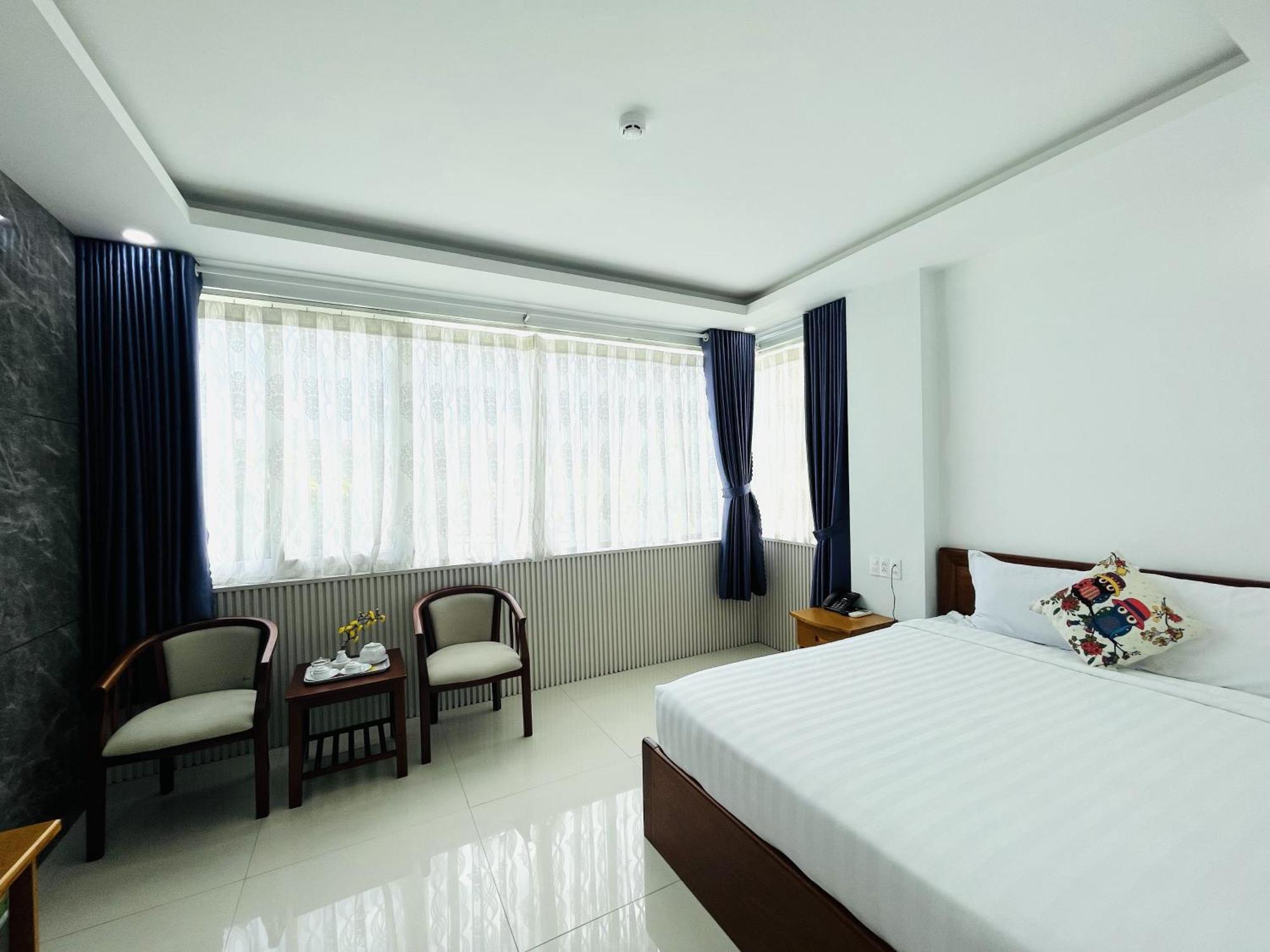 Palace Boutique Hotel Rach Gia Exterior photo